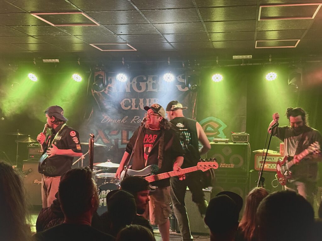 Banger's Club lors de la soirée de lancement de la tournée 123Punk à l'Antibar de Québec