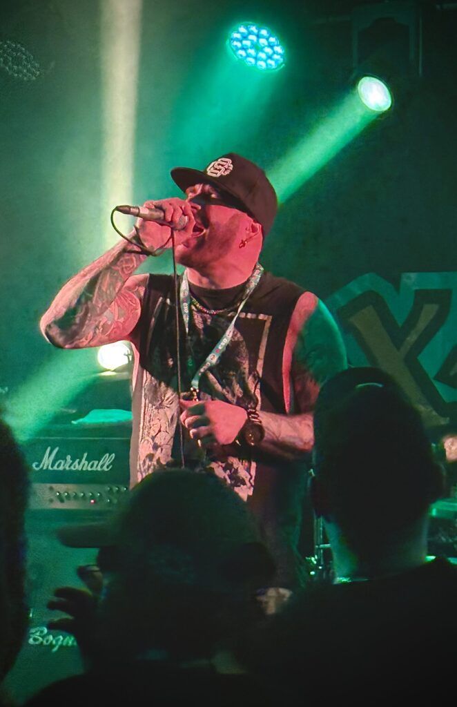 Drop It First , chanteur Vince, concert à l'Antibar de Québec, lancement de la tournée 123Punk